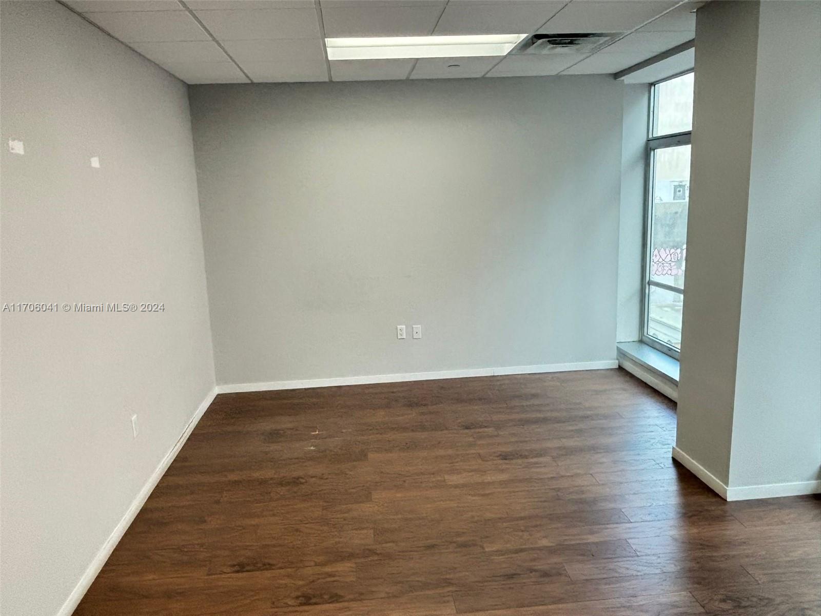 14 NE 1st Ave 700D