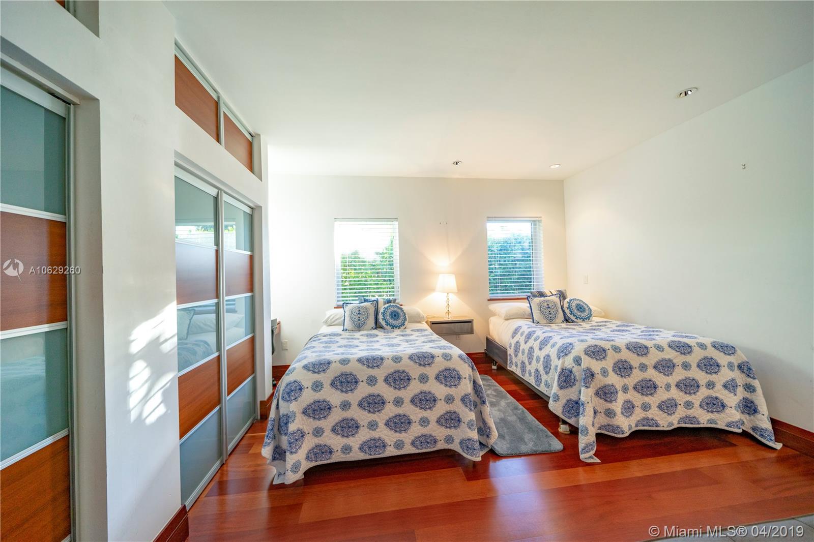 BAY HARBOR ISLAND - Residential