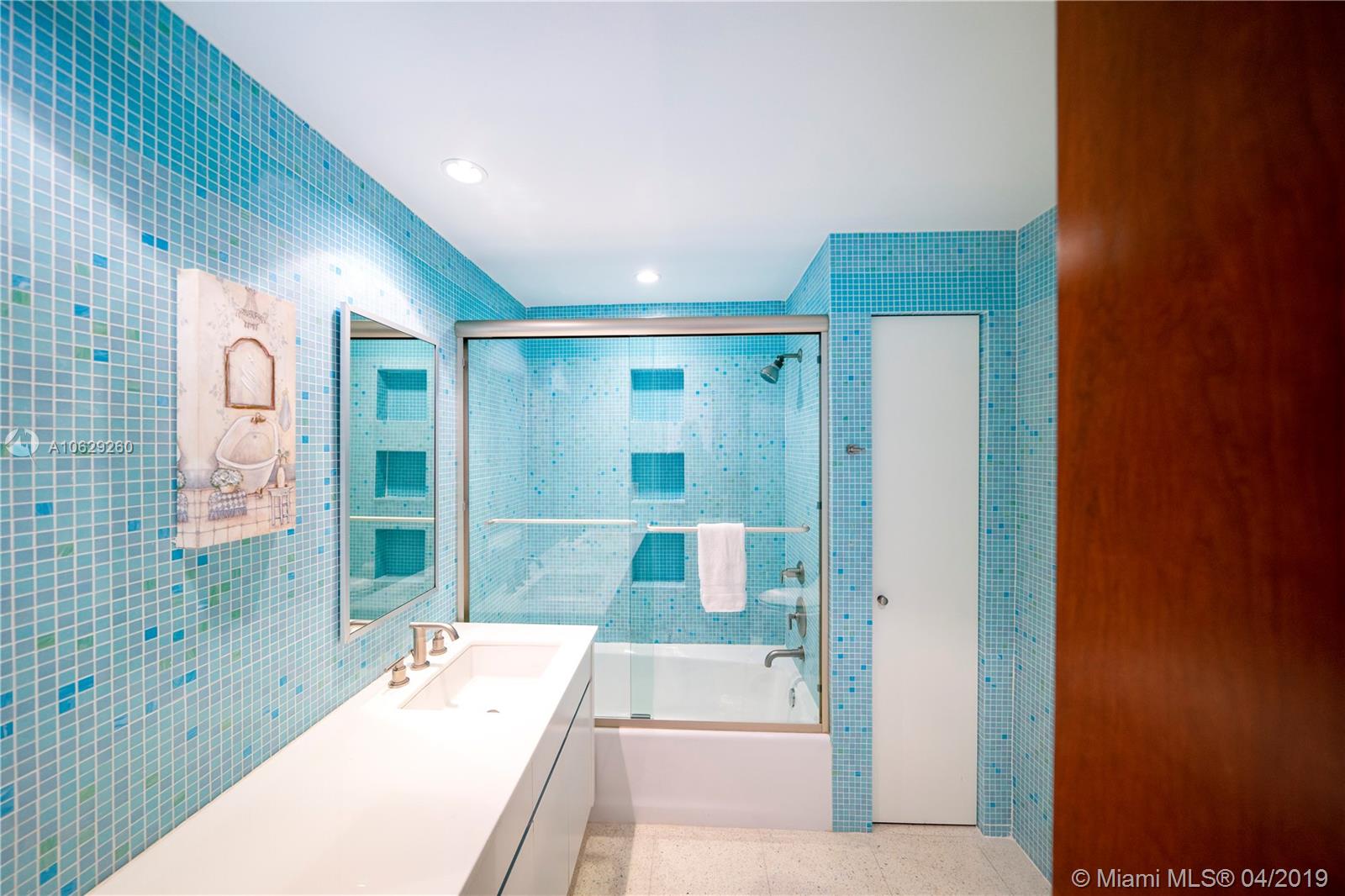 BAY HARBOR ISLAND - Residential