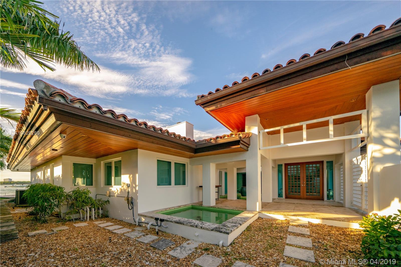 BAY HARBOR ISLAND - Residential