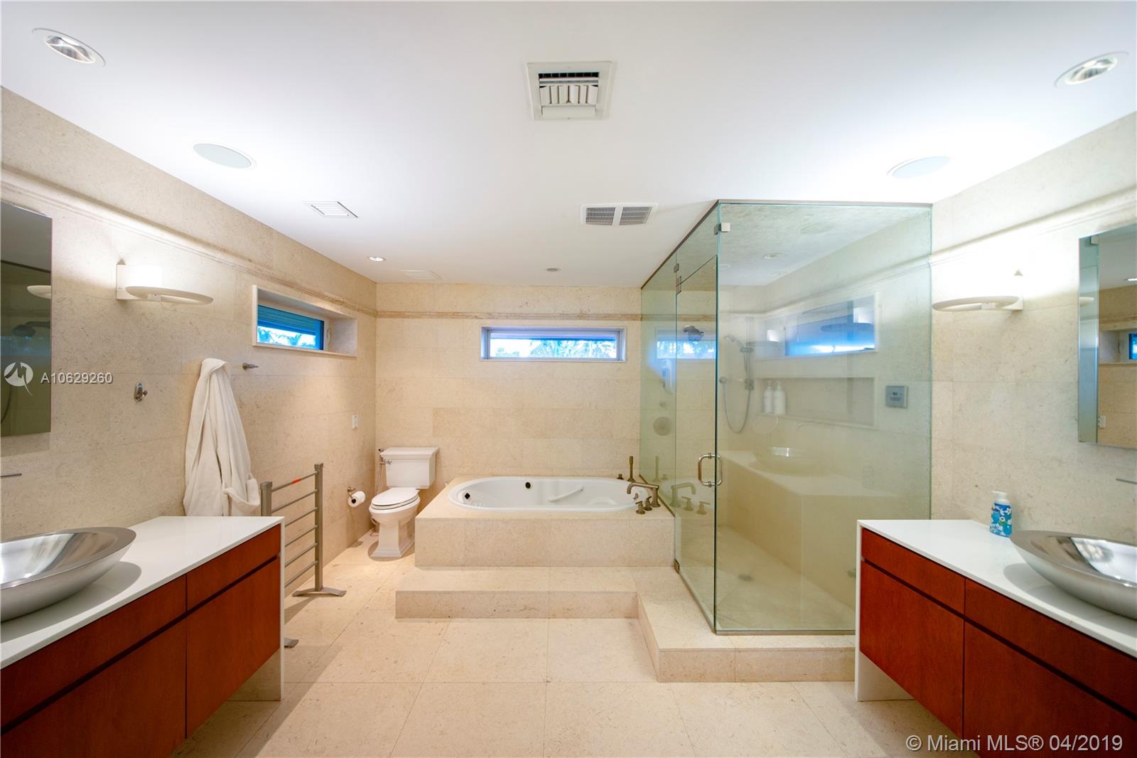 BAY HARBOR ISLAND - Residential