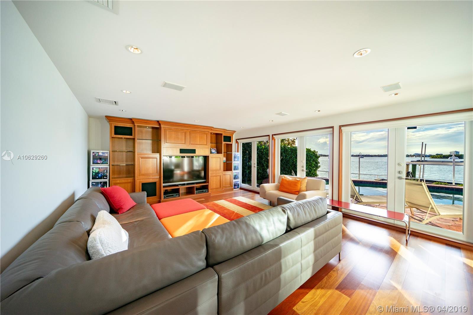 BAY HARBOR ISLAND - Residential