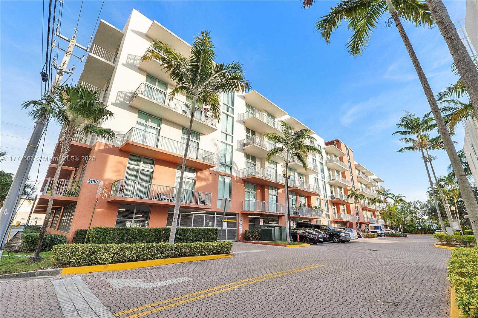 Property for Sale at 2100 Van Buren St 102, Hollywood, Broward County, Florida - Bedrooms: 1 
Bathrooms: 2  - $375,000