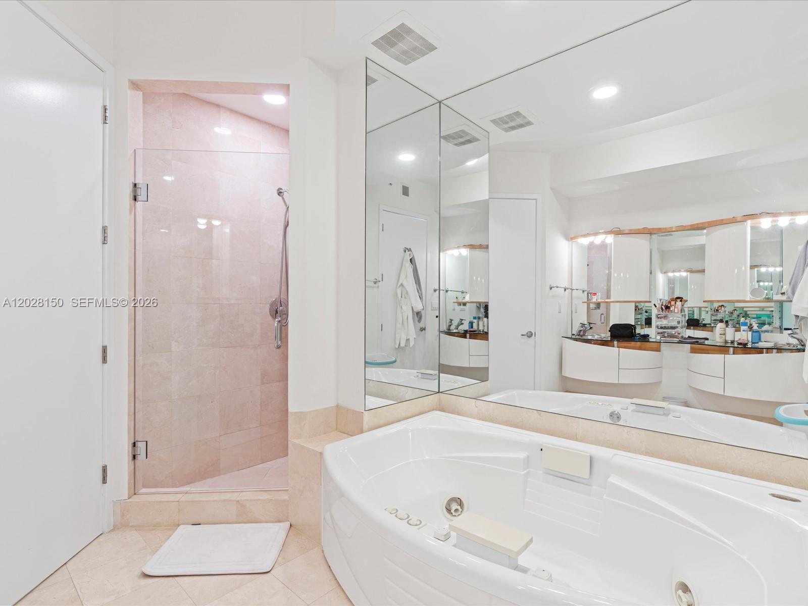 TRUMP PALACE CONDO - Residential