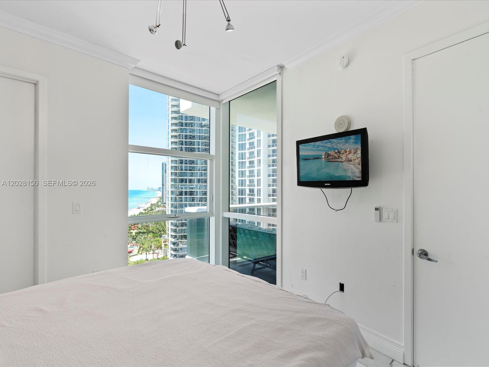 TRUMP PALACE CONDO - Residential