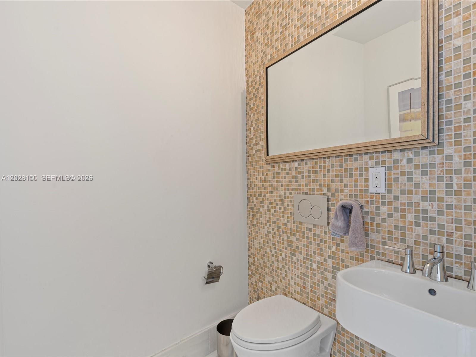 TRUMP PALACE CONDO - Residential