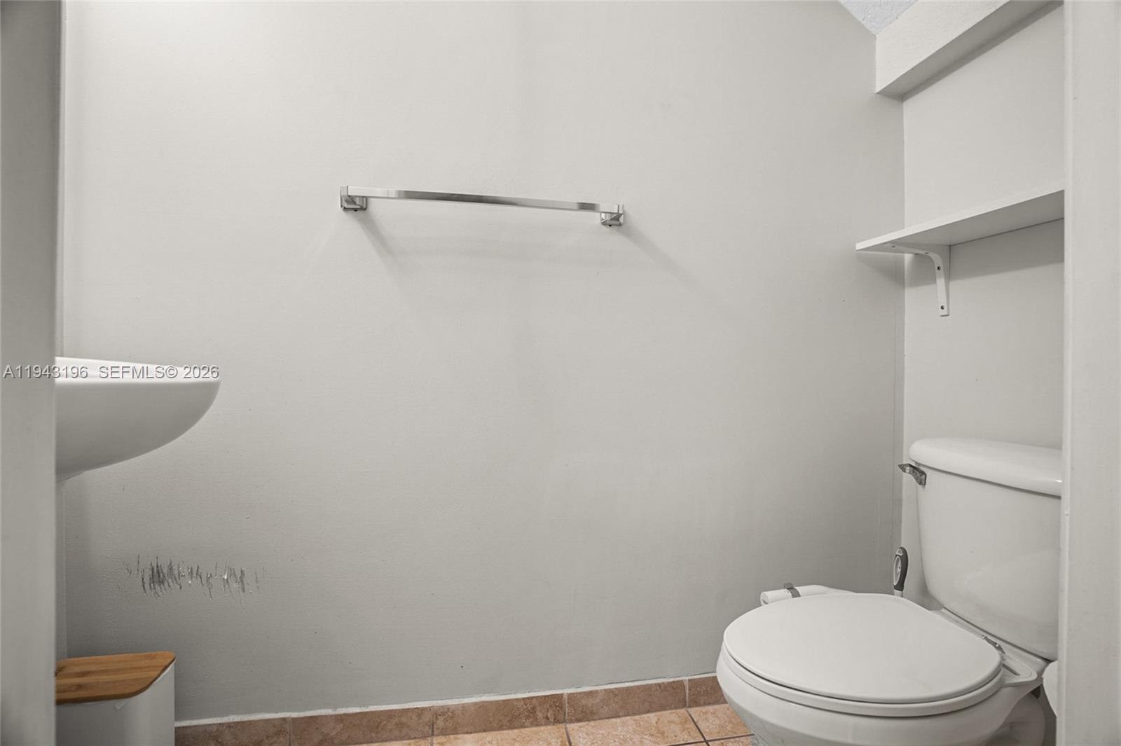 VILLAS AT HARBOR ISLES CO - Residential