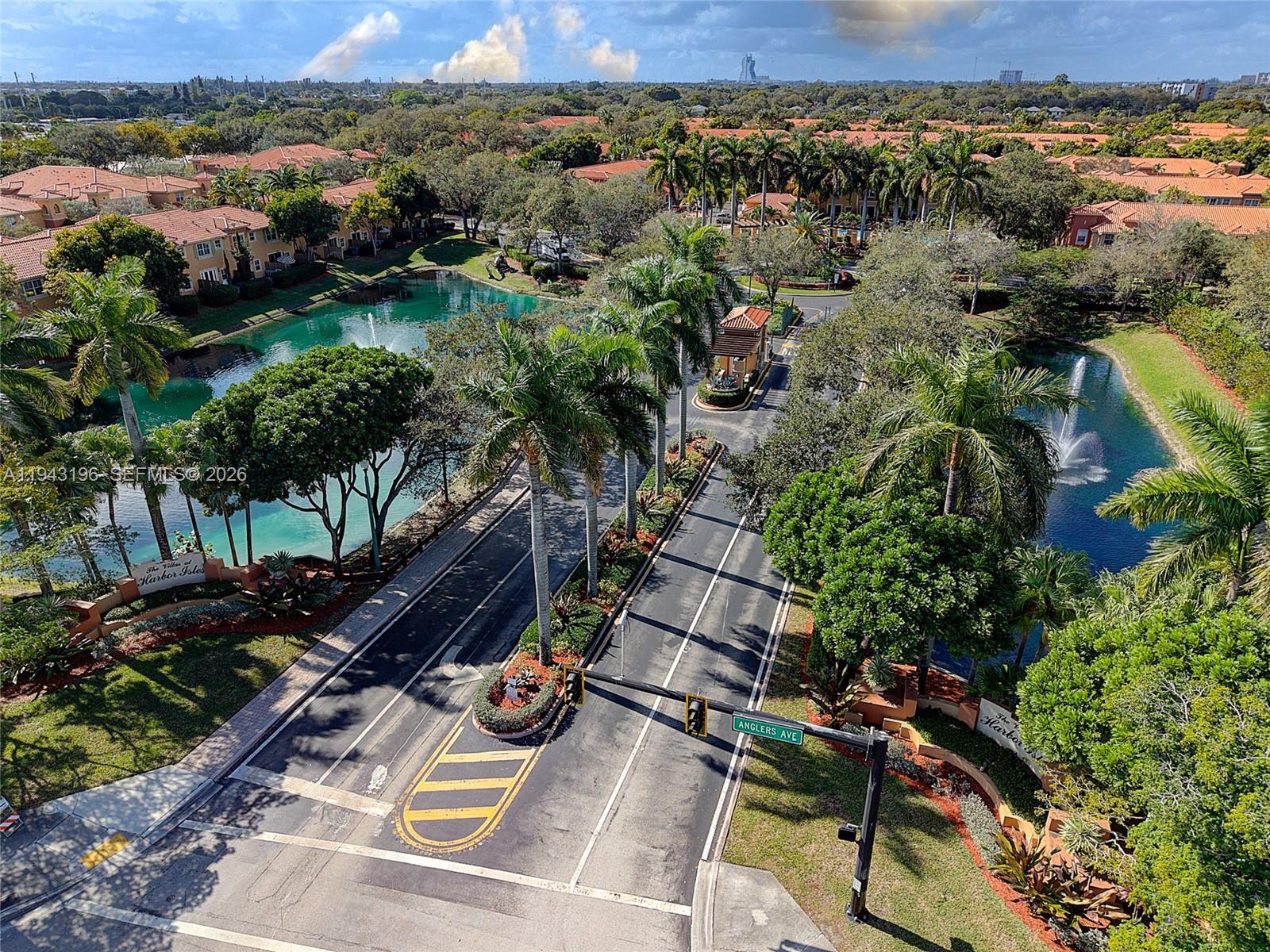 VILLAS AT HARBOR ISLES CO - Residential