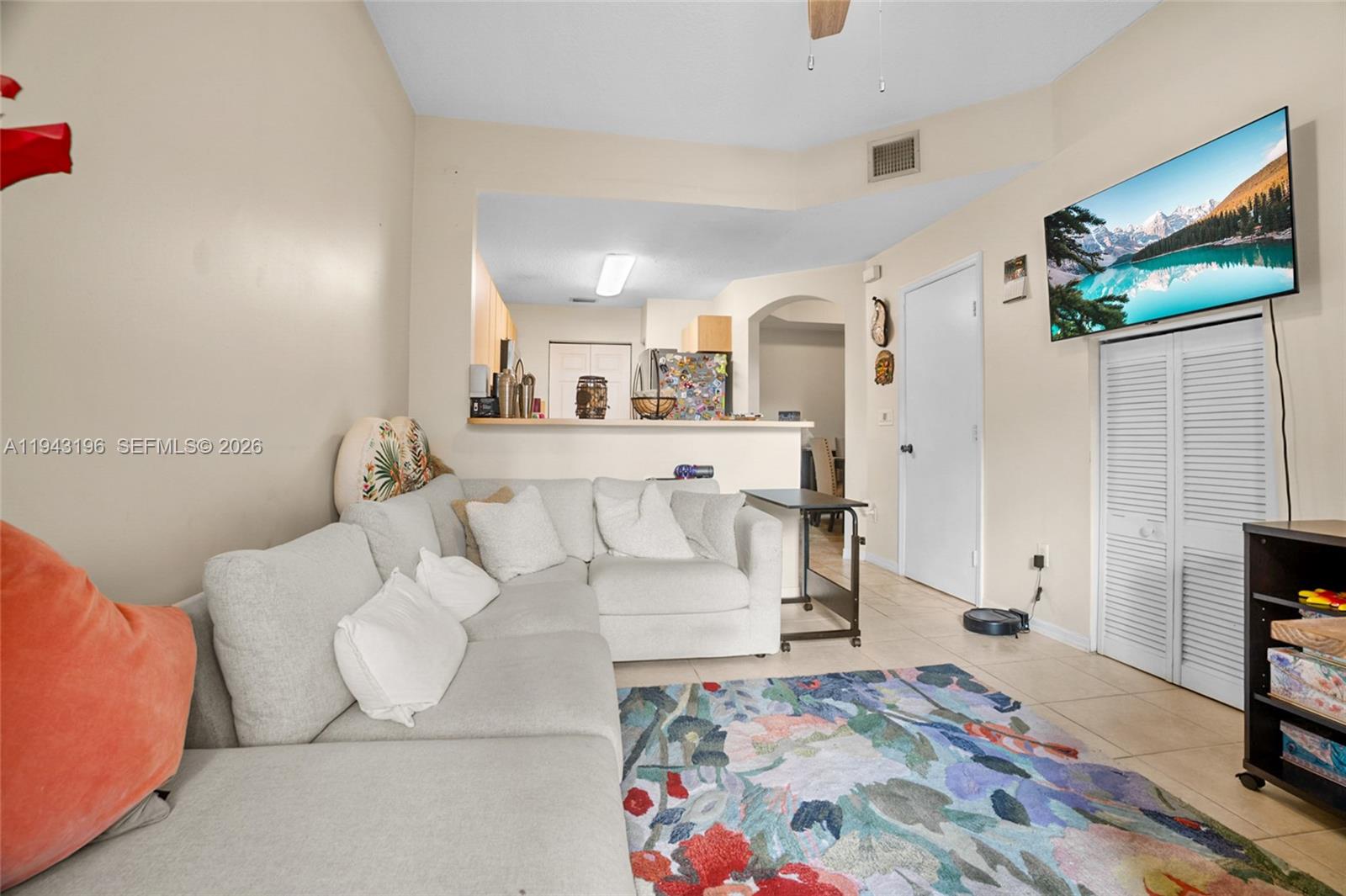 VILLAS AT HARBOR ISLES CO - Residential