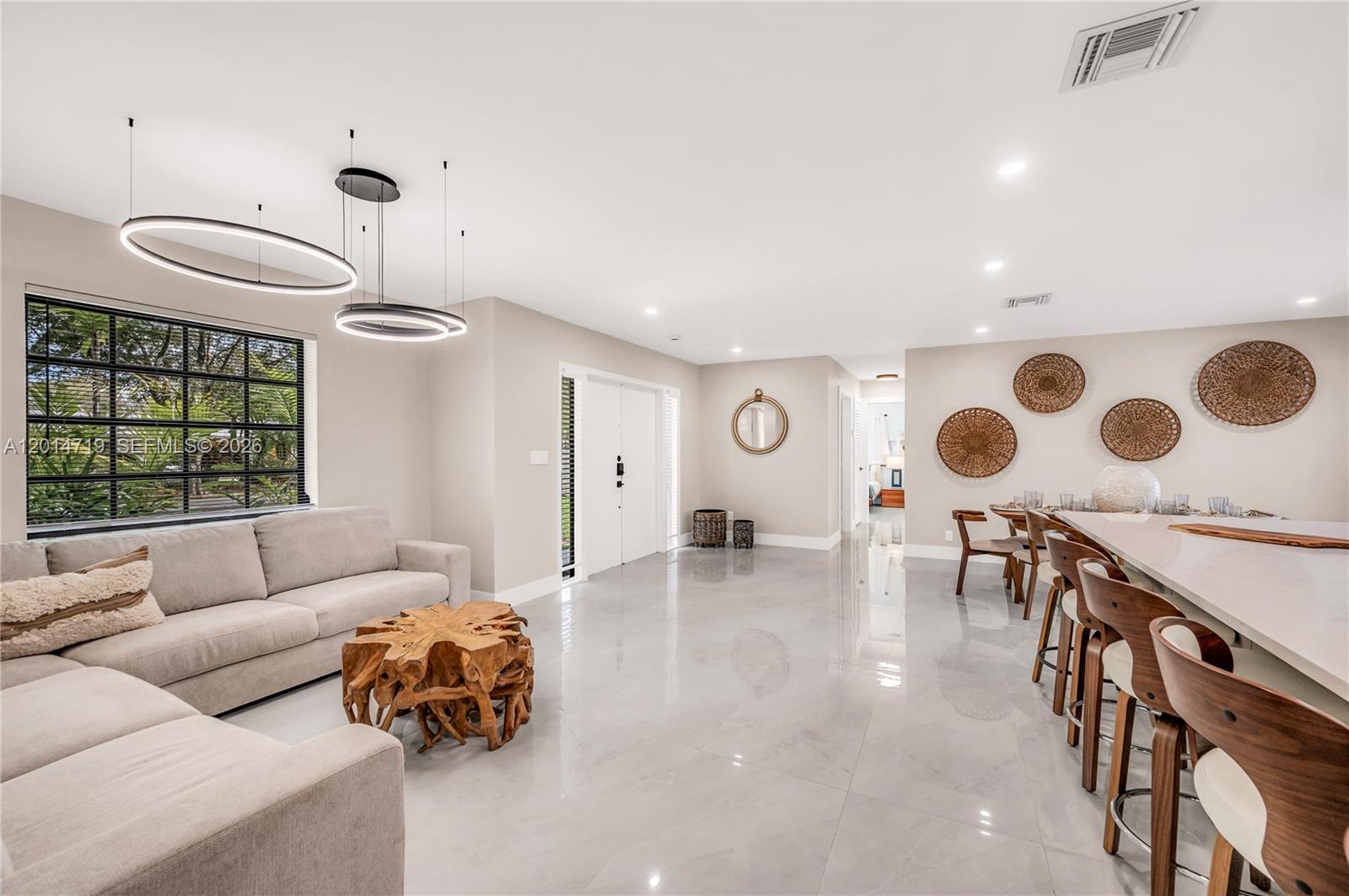MIRROR LAKE ESTATES SEC T - Residential