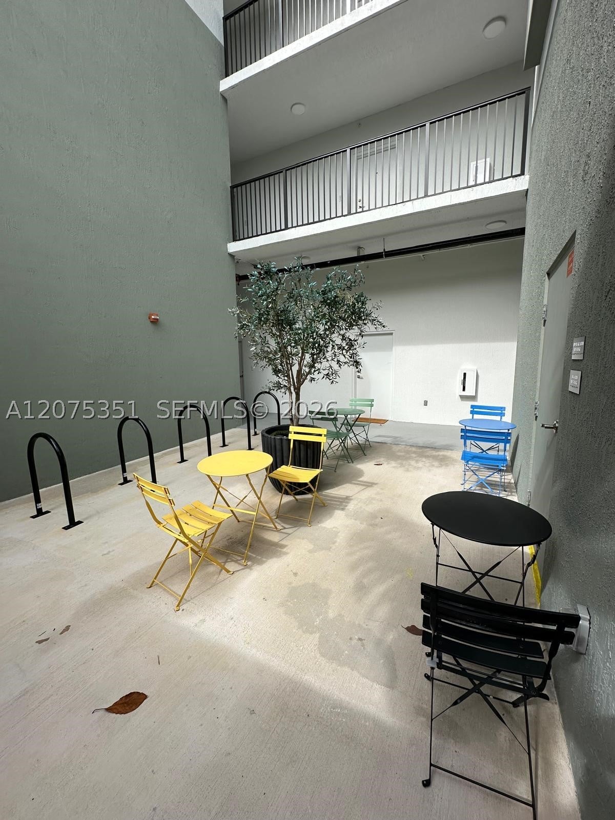 3422 NW 5th Ave 404