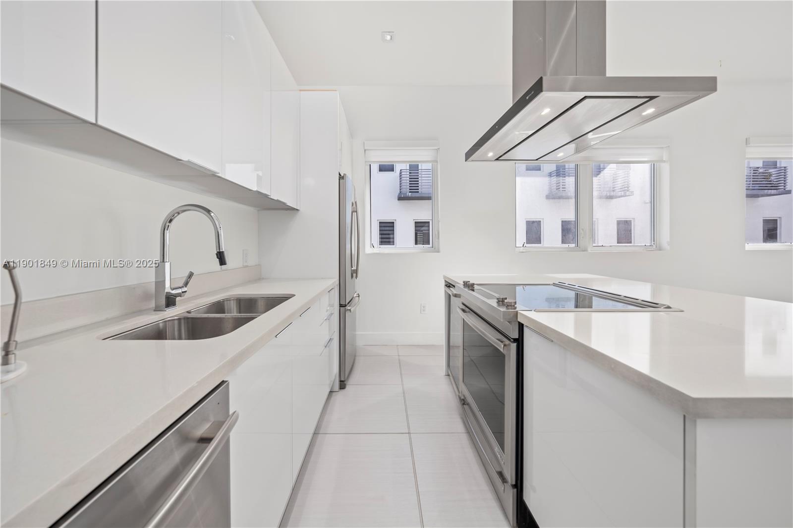 CONTEMPO TOWNHOMES - Residential