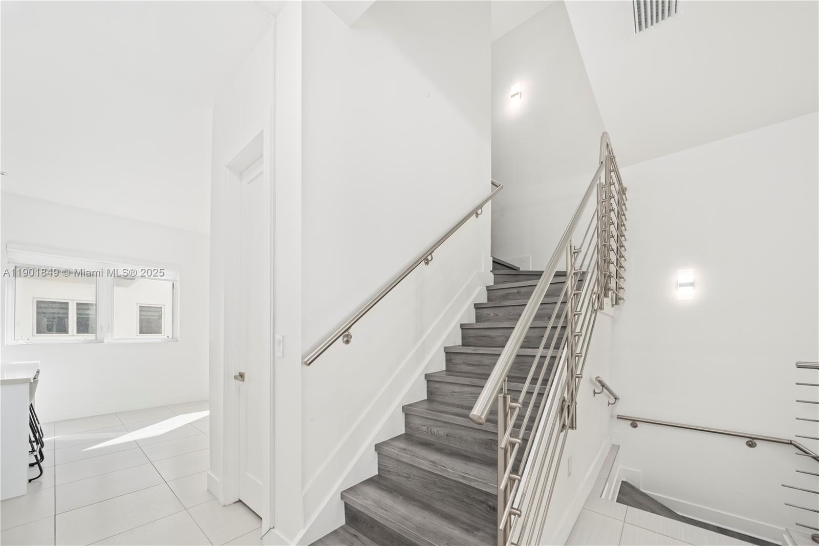 CONTEMPO TOWNHOMES - Residential
