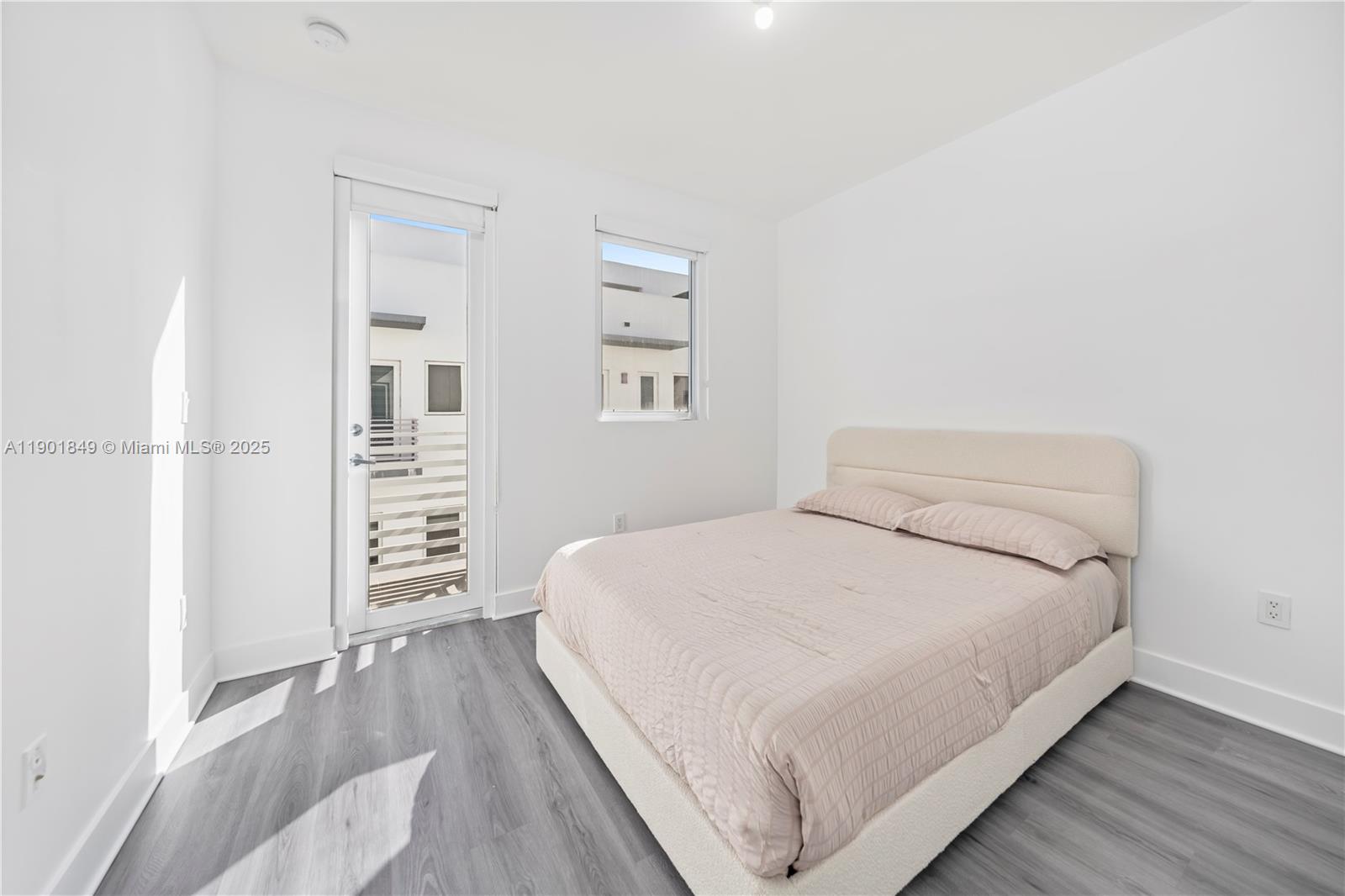 CONTEMPO TOWNHOMES - Residential