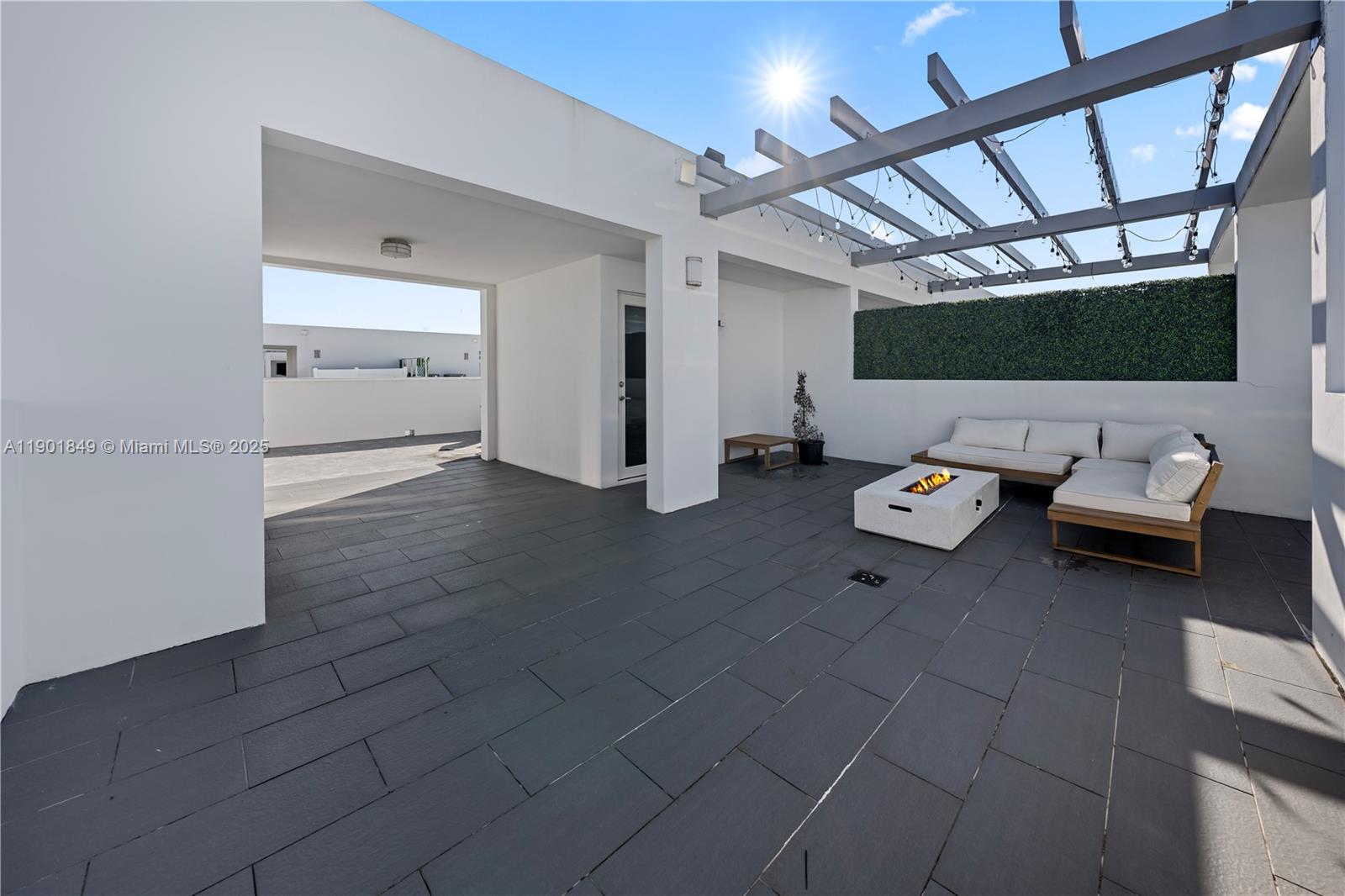CONTEMPO TOWNHOMES - Residential