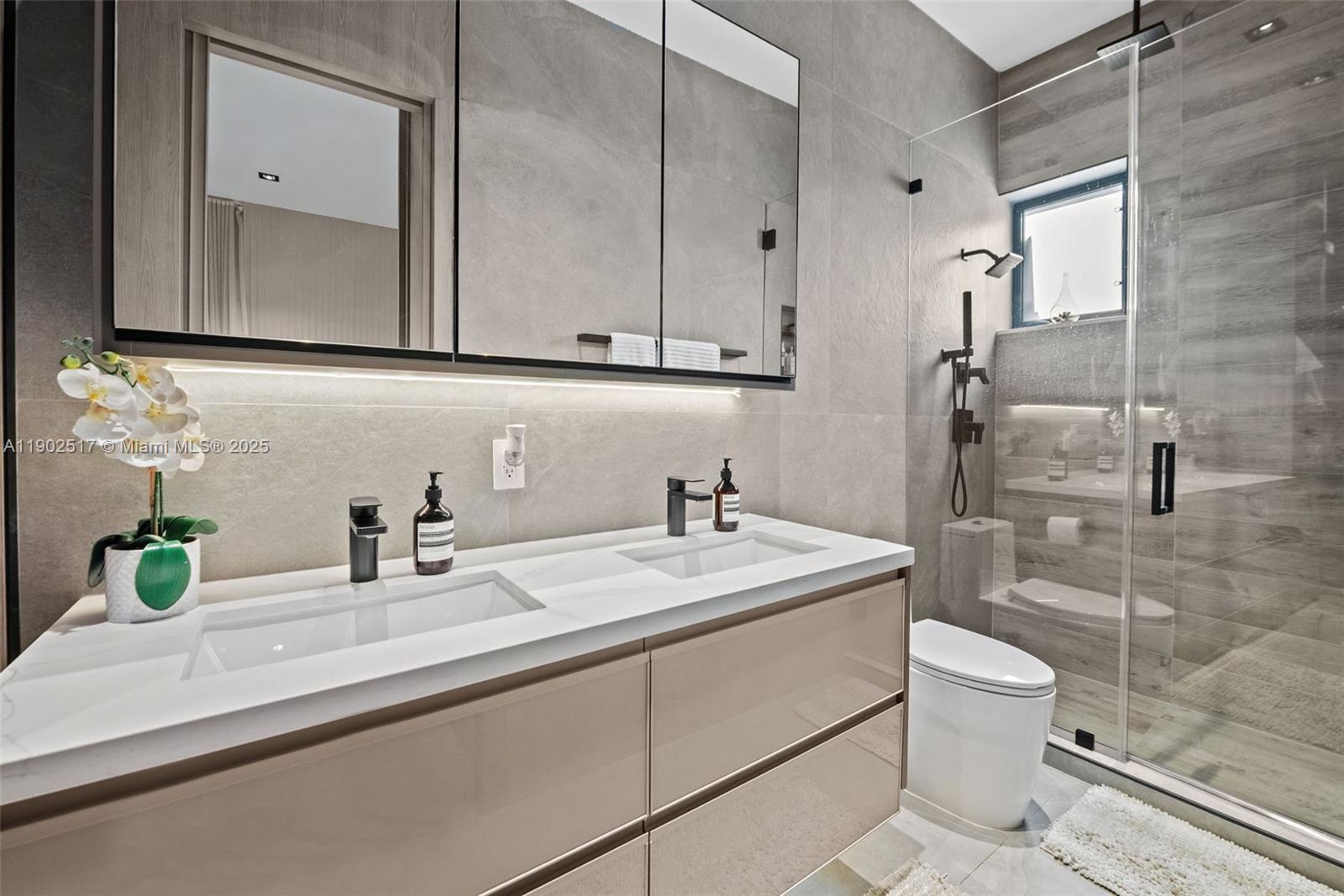 GOLDEN ISLES SEC - Residential Lease