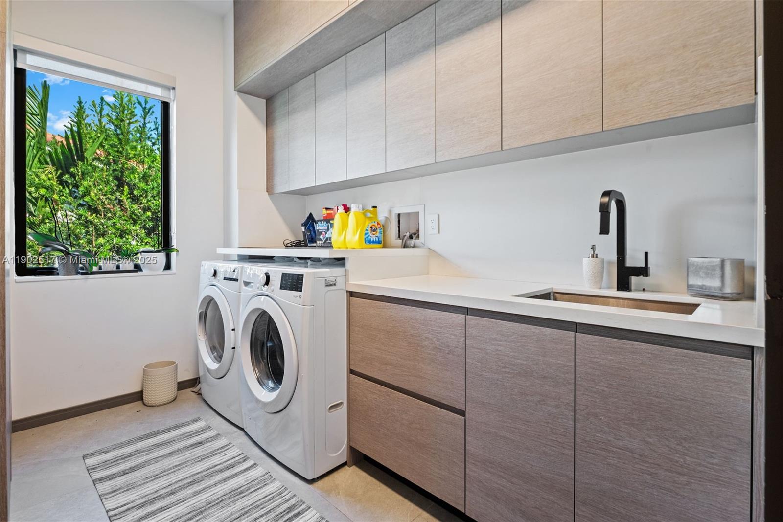 GOLDEN ISLES SEC - Residential Lease