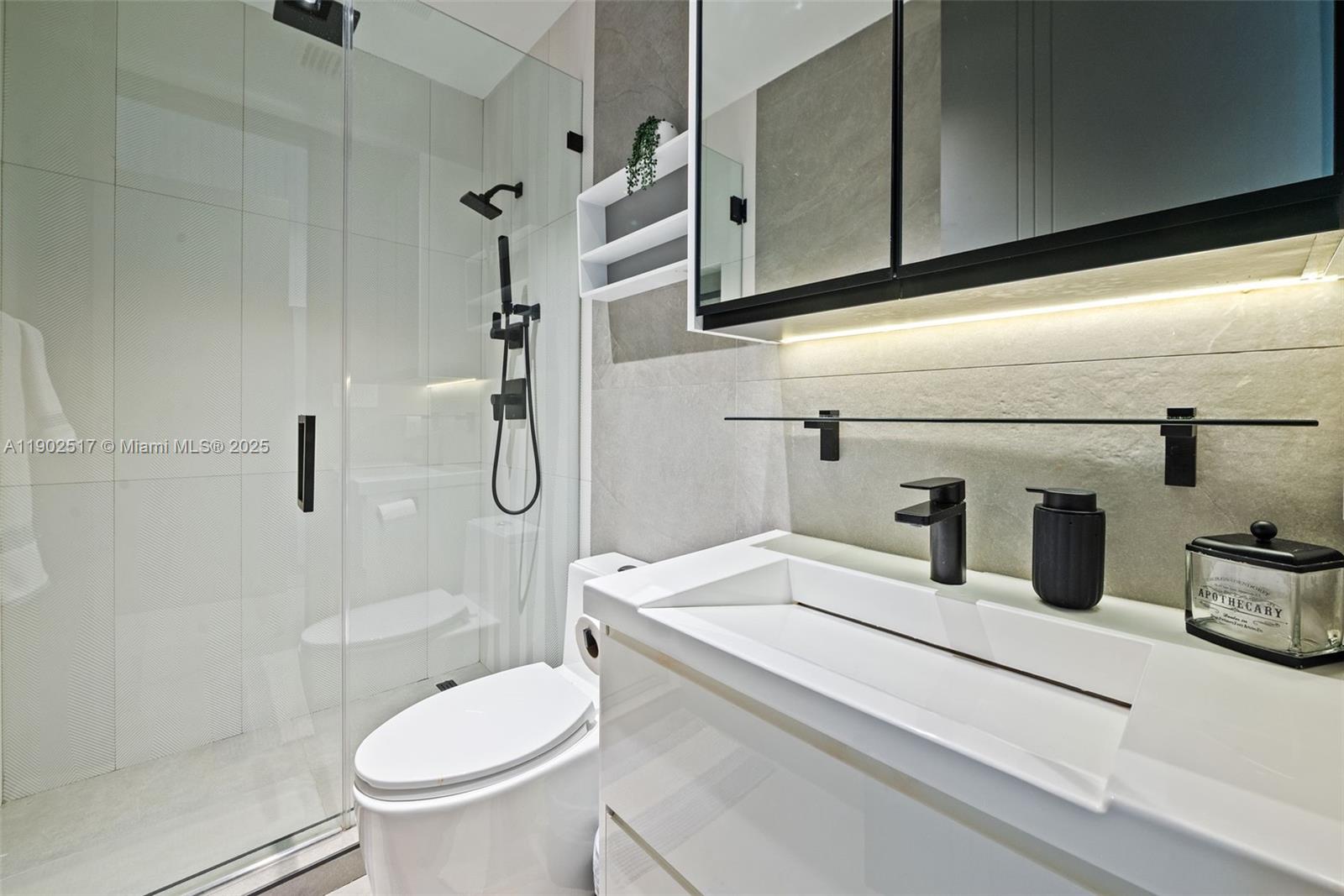 GOLDEN ISLES SEC - Residential Lease