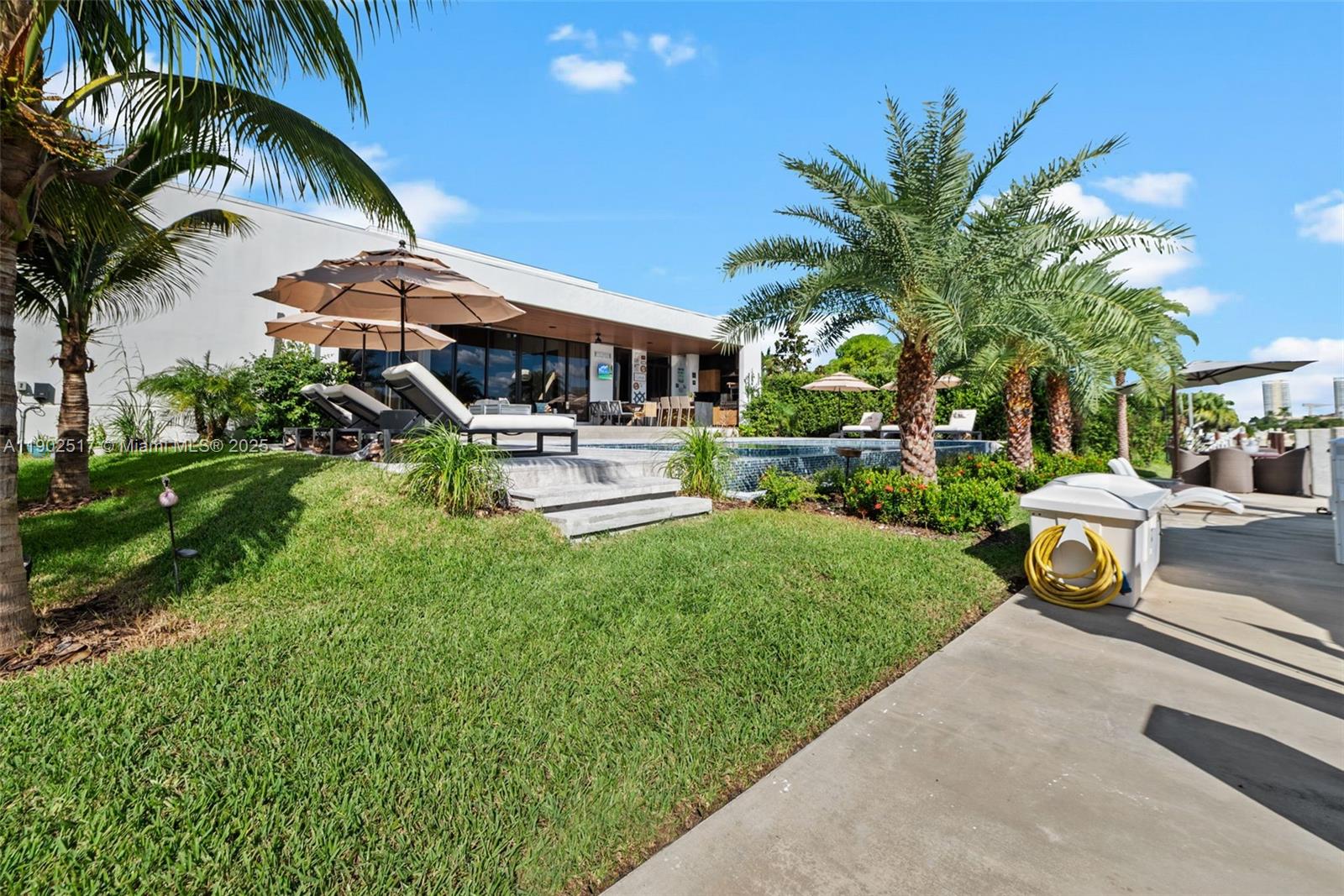 GOLDEN ISLES SEC - Residential Lease