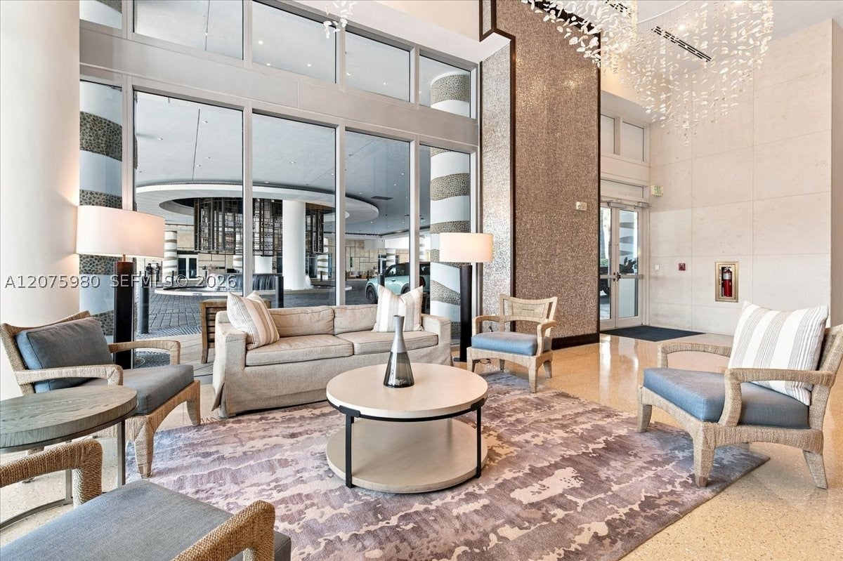 6799 Collins Ave 412