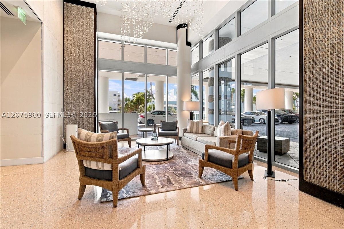 6799 Collins Ave 412