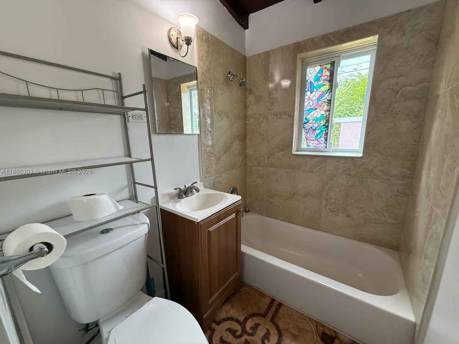 SANDERS PARK - Residential Lease