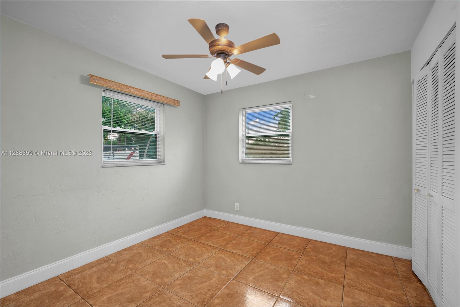 COLLIER MANOR FIRST ADD - Residential