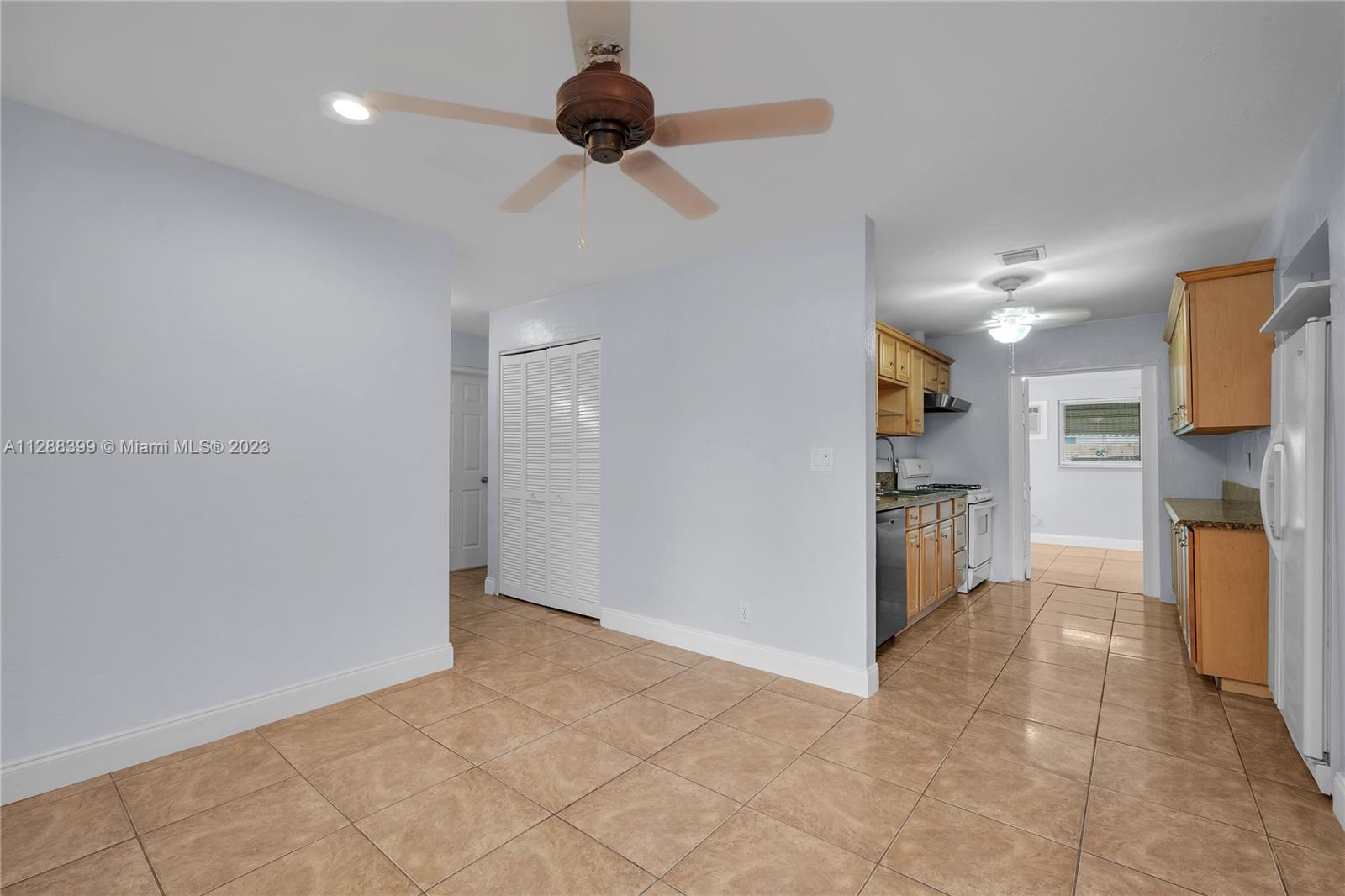 COLLIER MANOR FIRST ADD - Residential