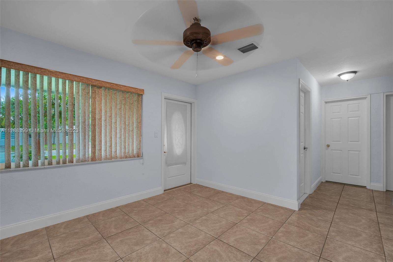 COLLIER MANOR FIRST ADD - Residential