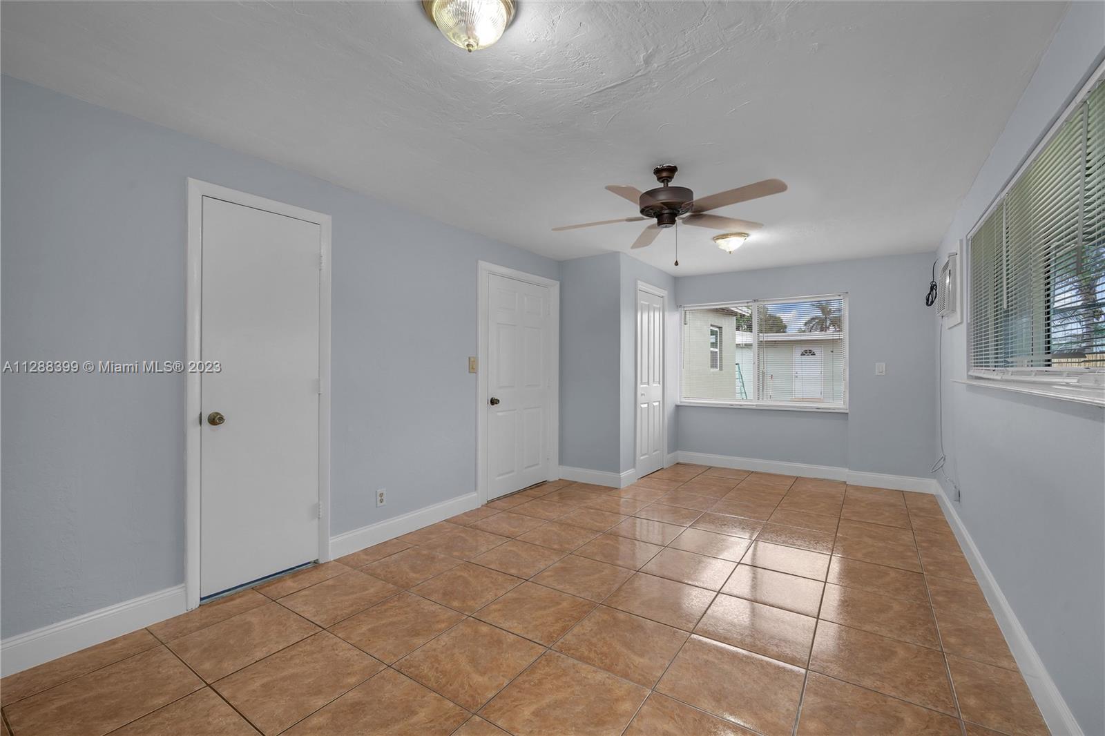 COLLIER MANOR FIRST ADD - Residential