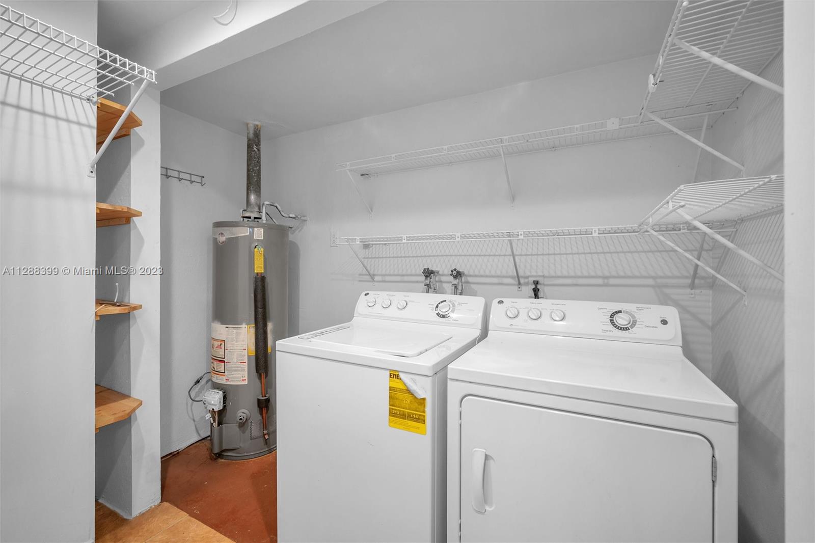 COLLIER MANOR FIRST ADD - Residential