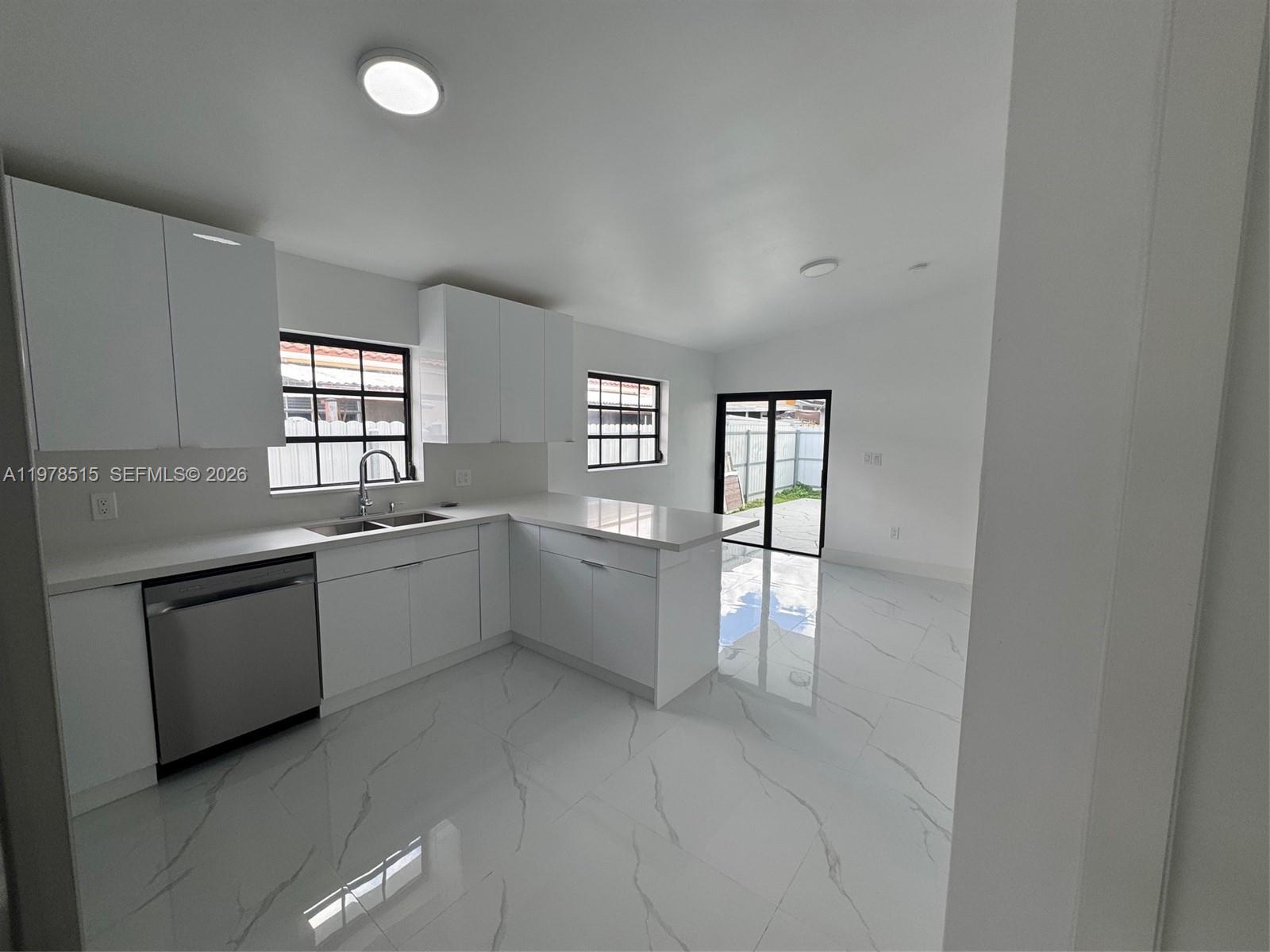 1ST ADDN TO ROBLES GARDEN - Residential