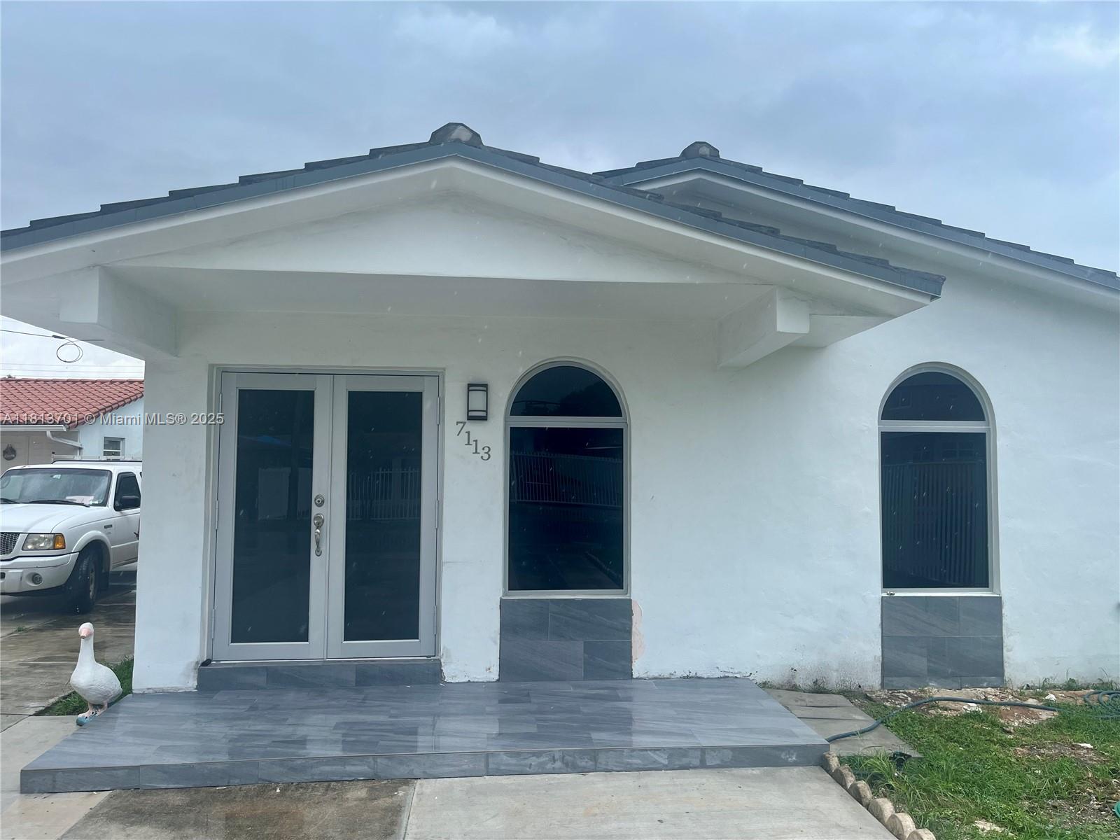 Rental Property at 7113 Sw 21st St 7113, Miami, Broward County, Florida - Bedrooms: 2 
Bathrooms: 1  - $2,700 MO.