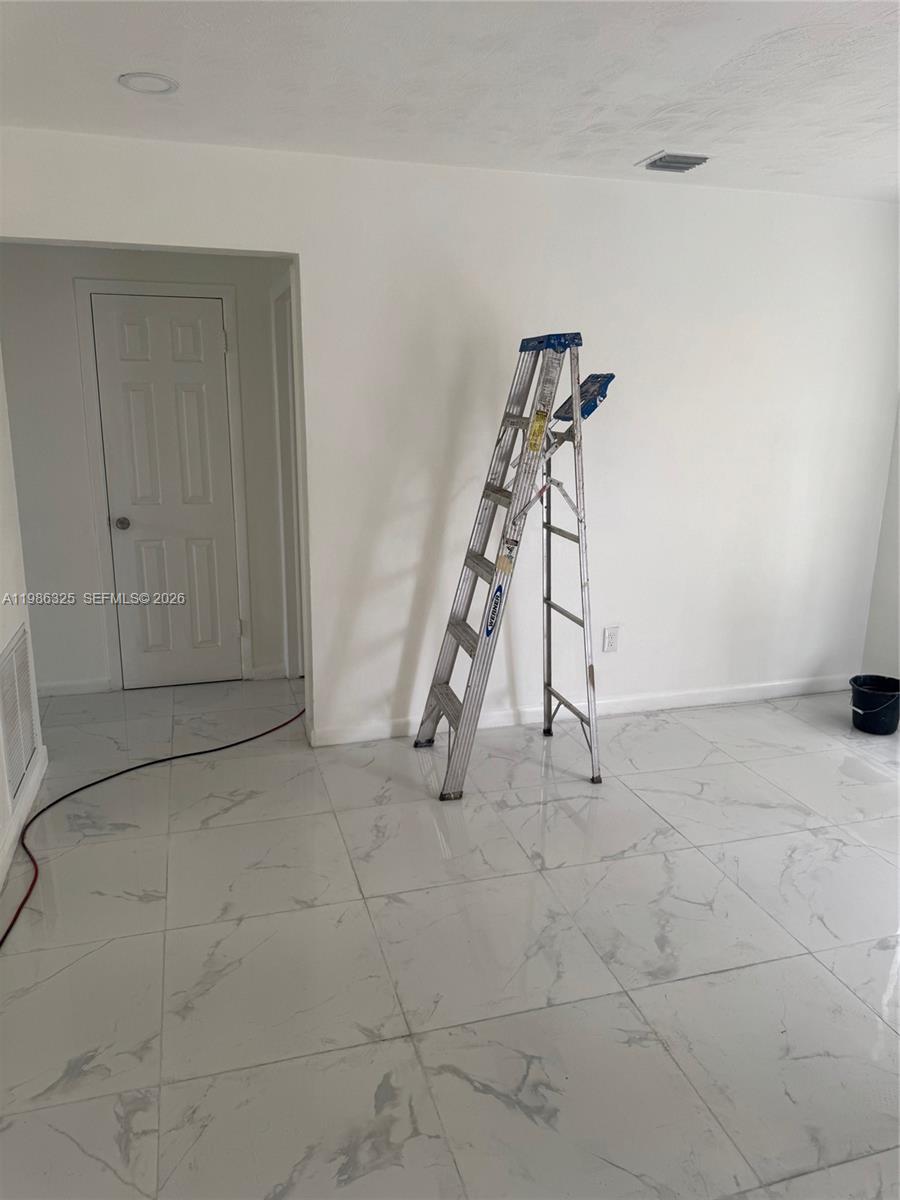 WEST SHORES - Residential Lease