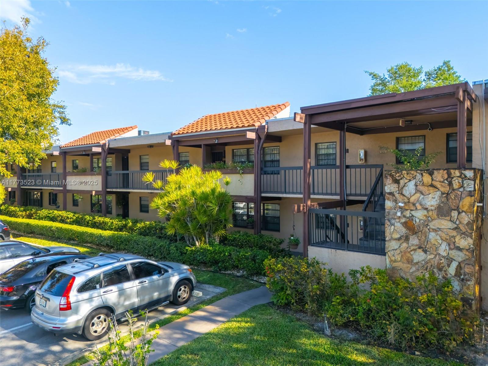Property for Sale at 20801 San Simeon Way 204, Miami, Broward County, Florida - Bedrooms: 2 
Bathrooms: 2  - $295,000