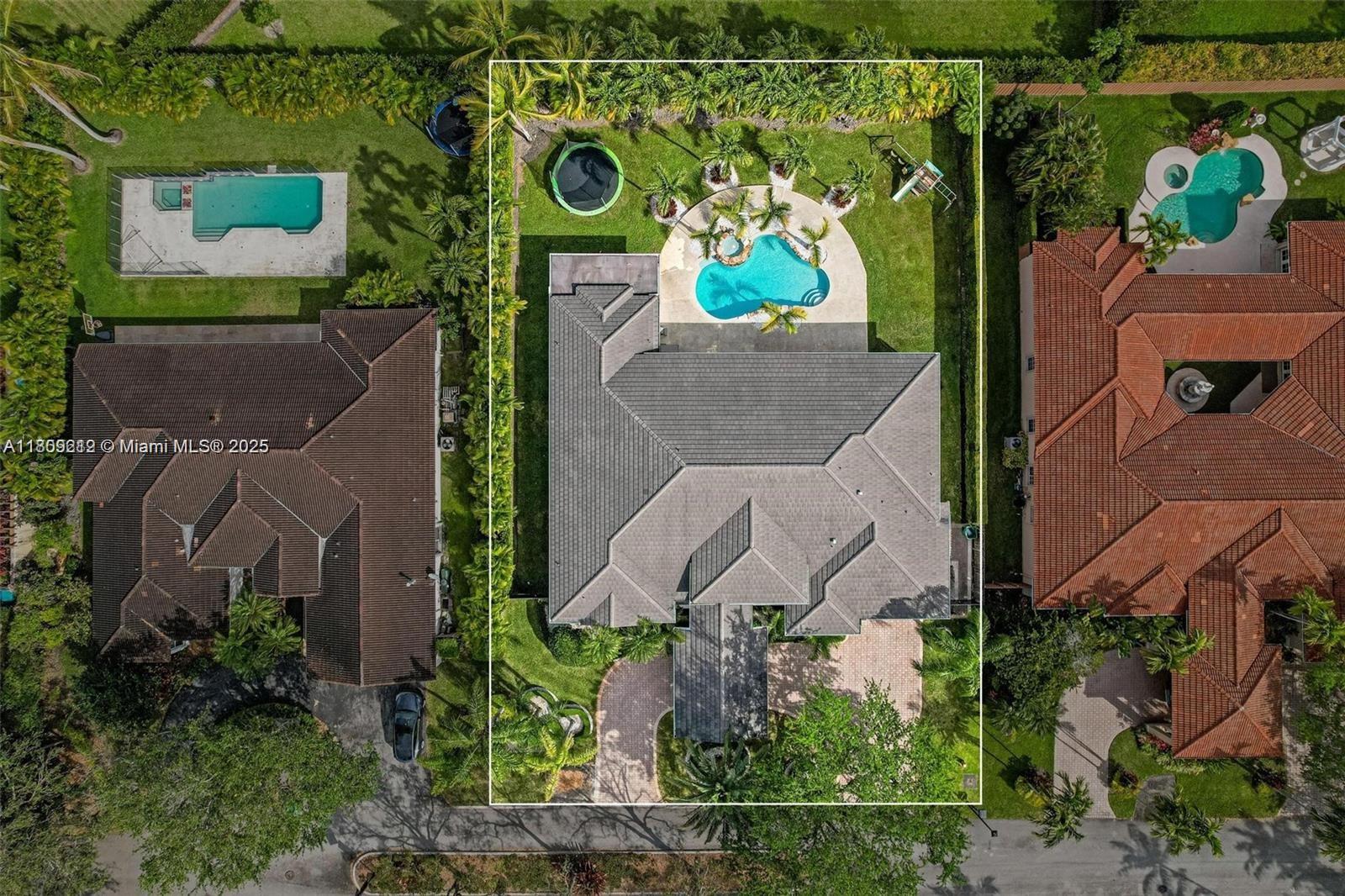 Property for Sale at Address Not Disclosed, Miami, Broward County, Florida - Bedrooms: 6 
Bathrooms: 5  - $2,100,000