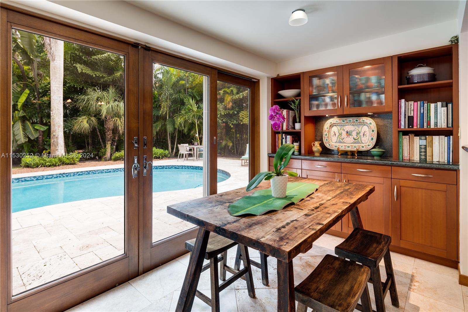 KERRWOOD OAKS - Residential