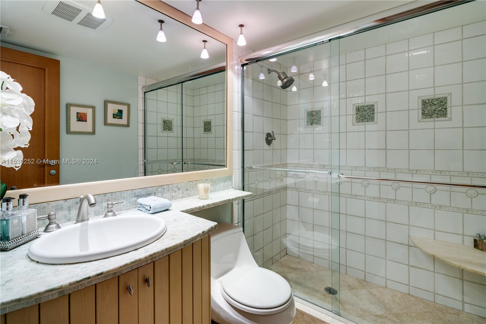 KERRWOOD OAKS - Residential