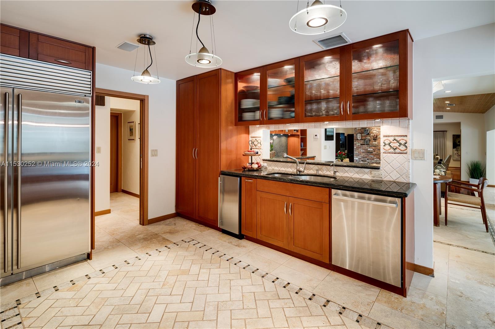 KERRWOOD OAKS - Residential