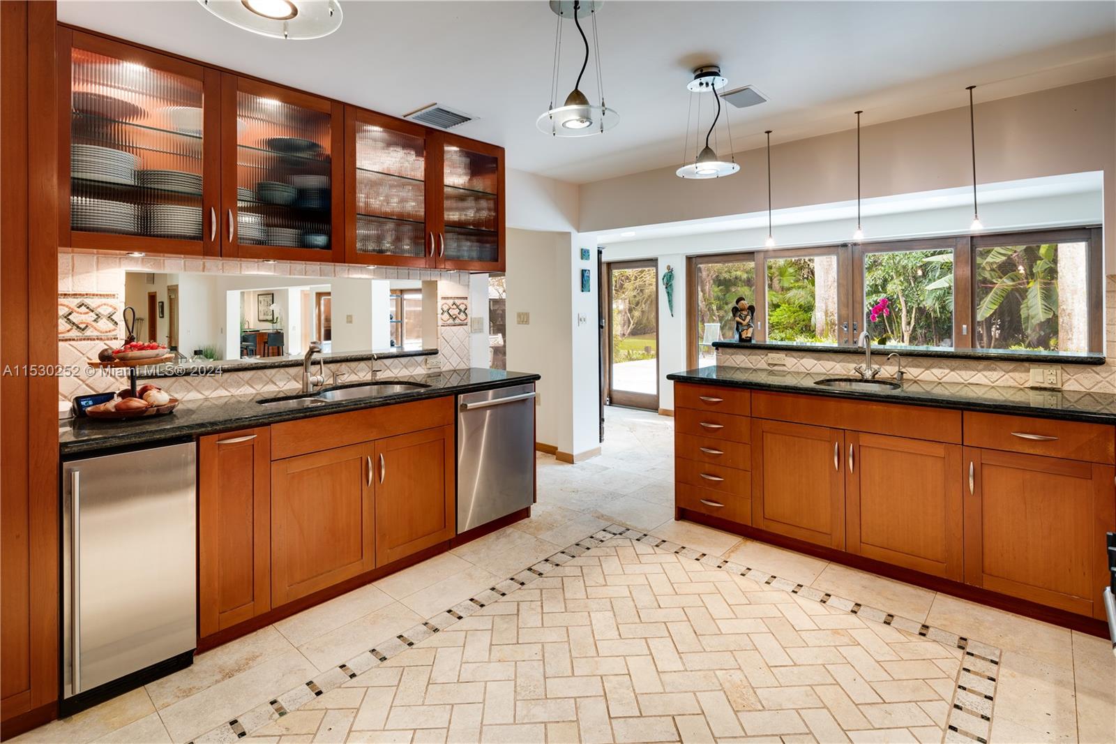 KERRWOOD OAKS - Residential