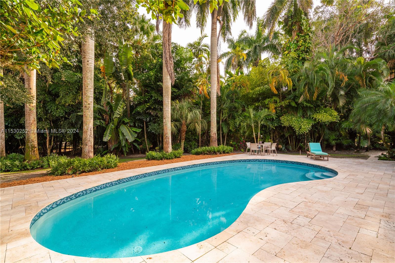 KERRWOOD OAKS - Residential