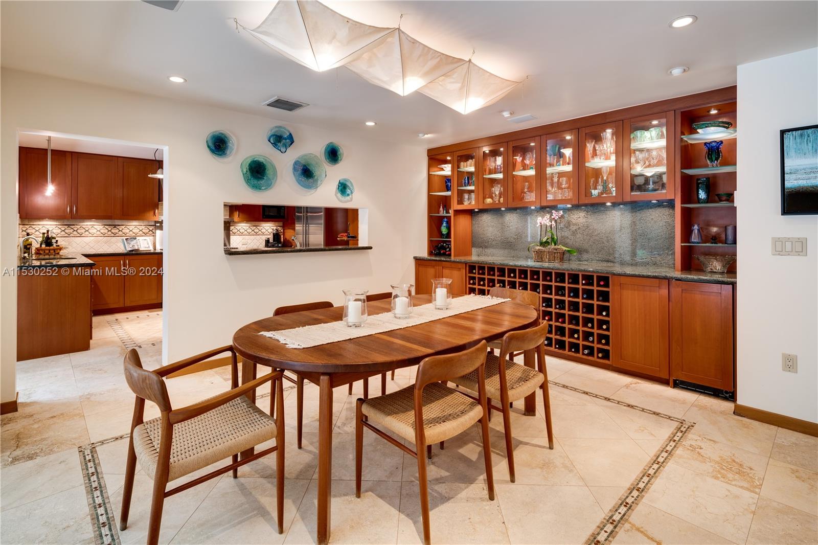 KERRWOOD OAKS - Residential