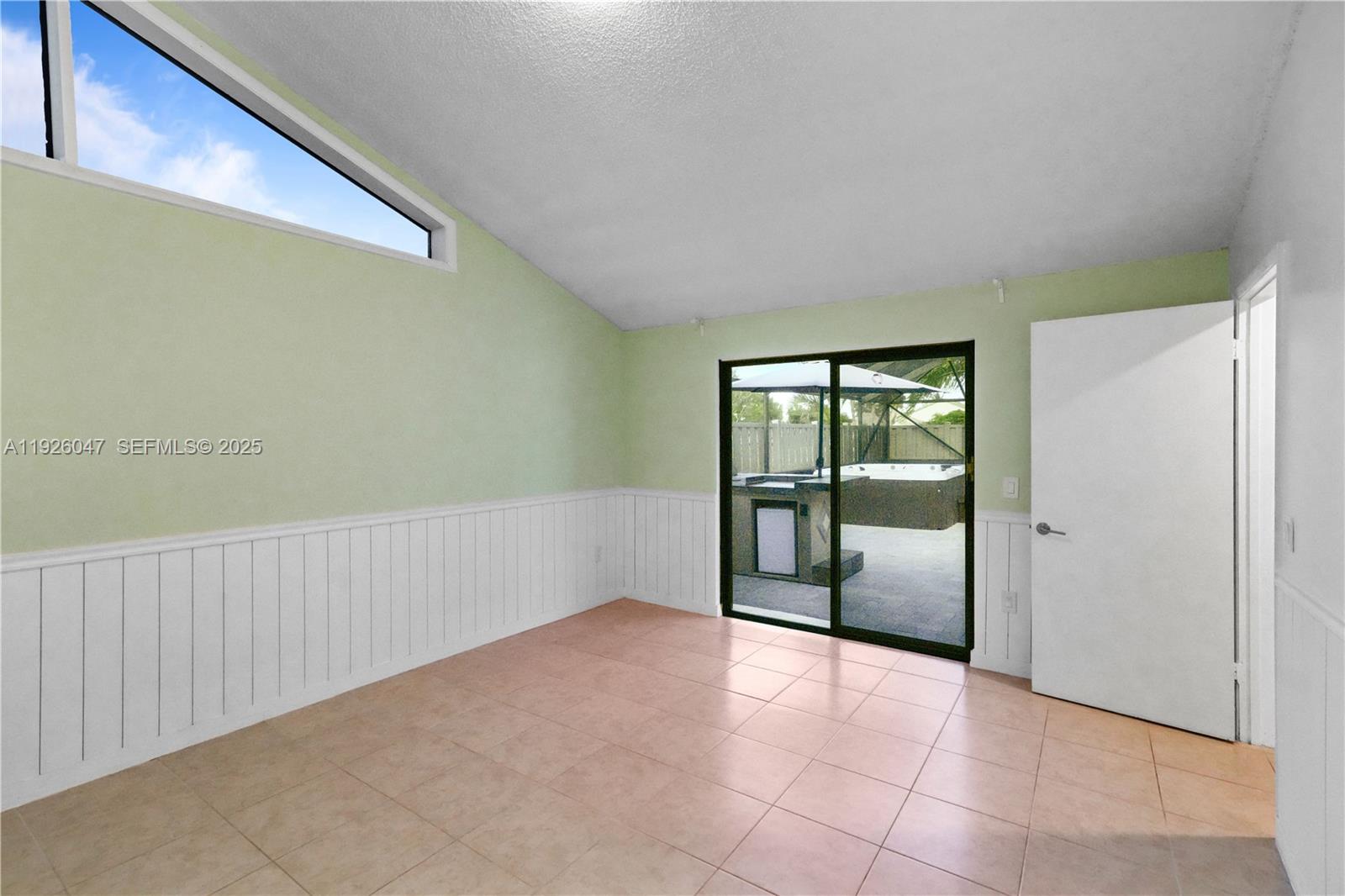 BOCA GARDENS - Residential