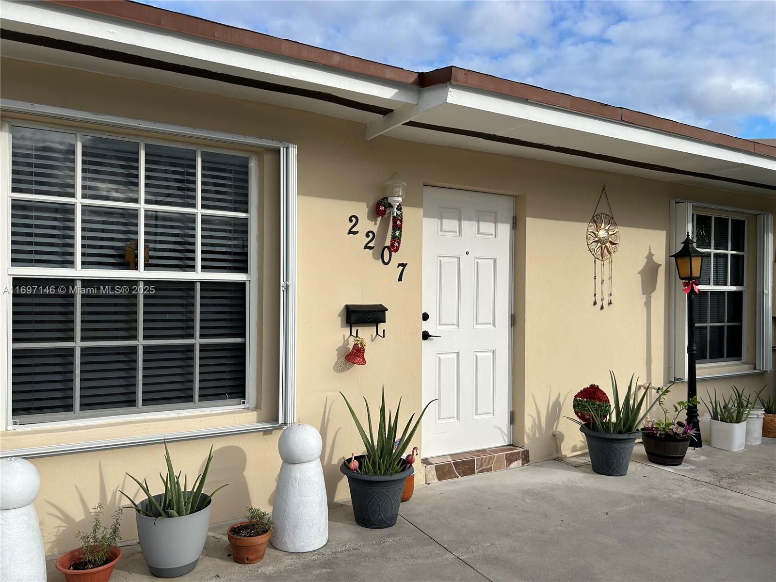 Property for Sale at 2207 Sw 100th Ct, Miami, Broward County, Florida - Bedrooms: 2 
Bathrooms: 1  - $490,000
