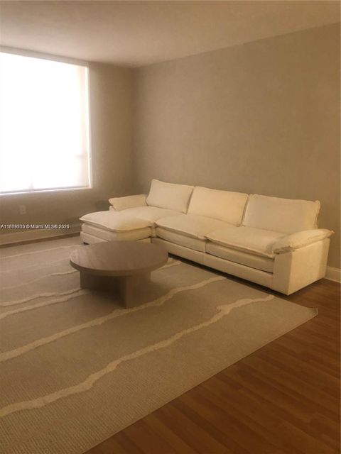 10185 Collins Ave 1016 Bal Harbour FL 33154