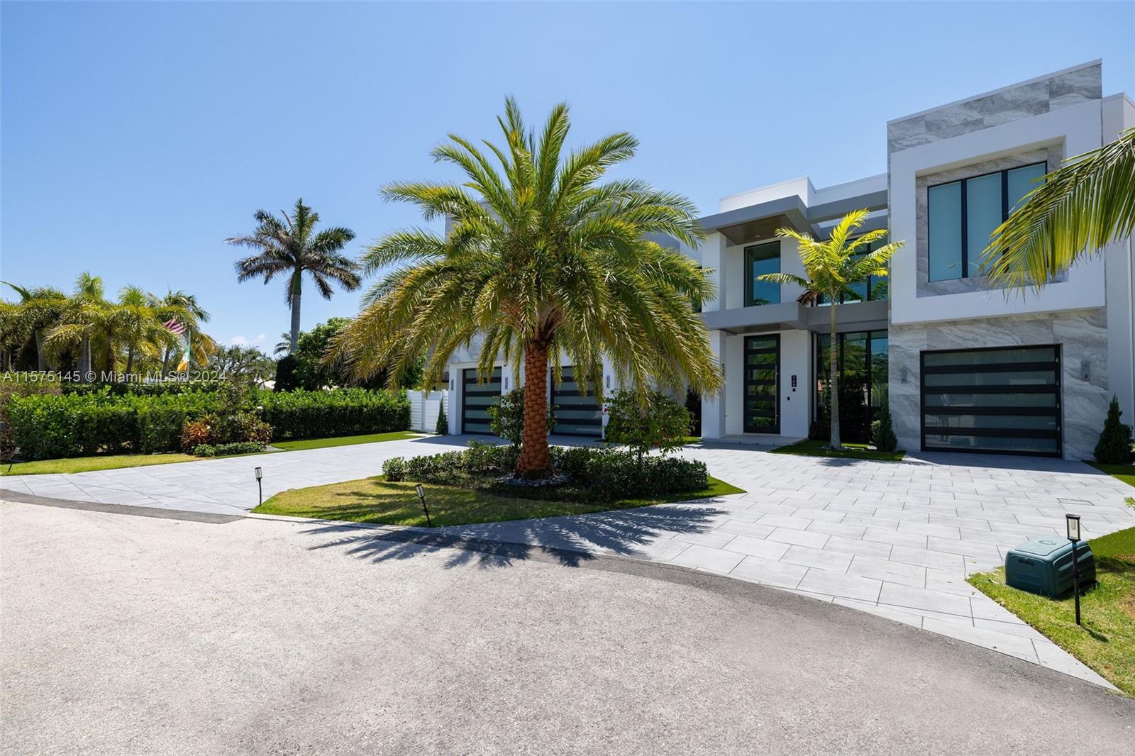 SUN AND SURF CLUB COMMUNI - Residential