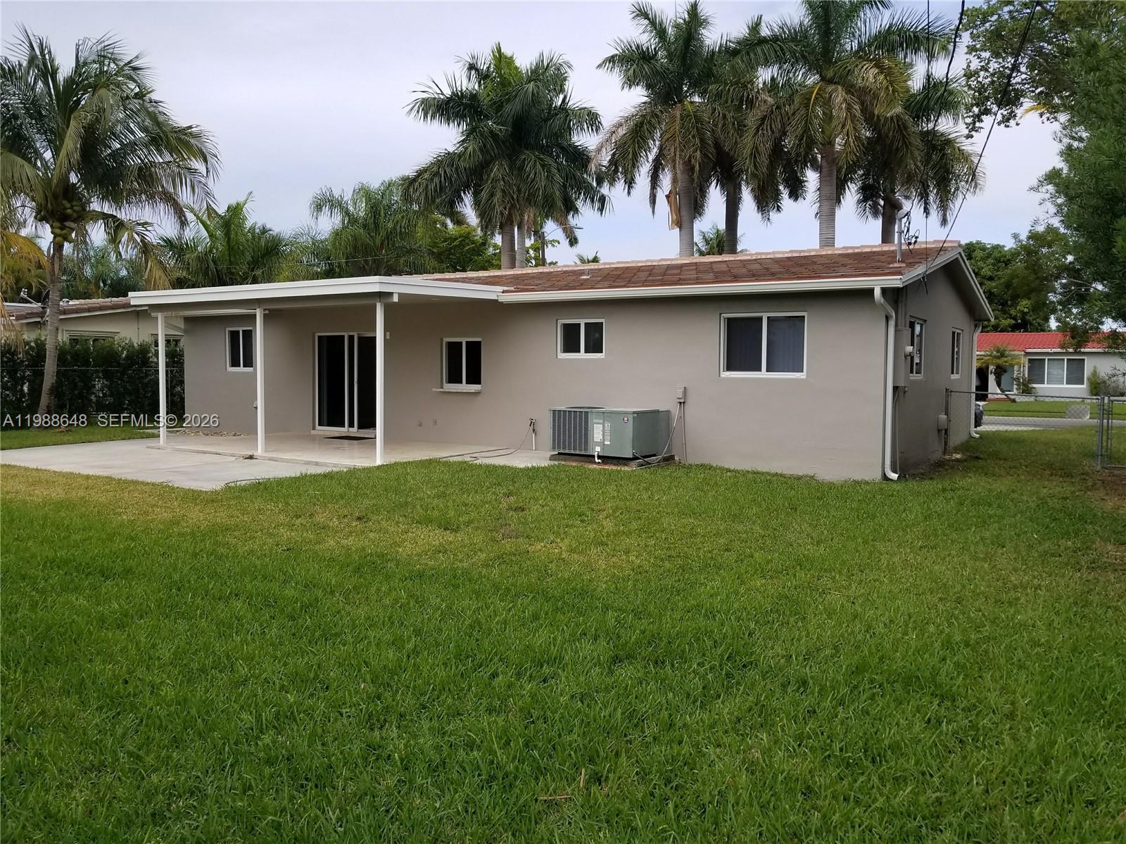 GULFSTREAM ESTATES NO 3 - Residential Lease