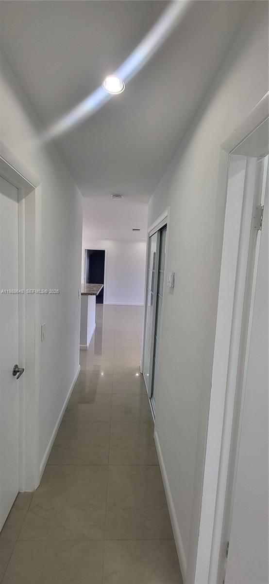 GULFSTREAM ESTATES NO 3 - Residential Lease