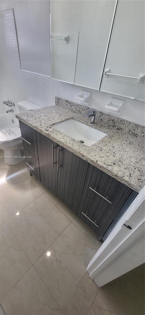 GULFSTREAM ESTATES NO 3 - Residential Lease