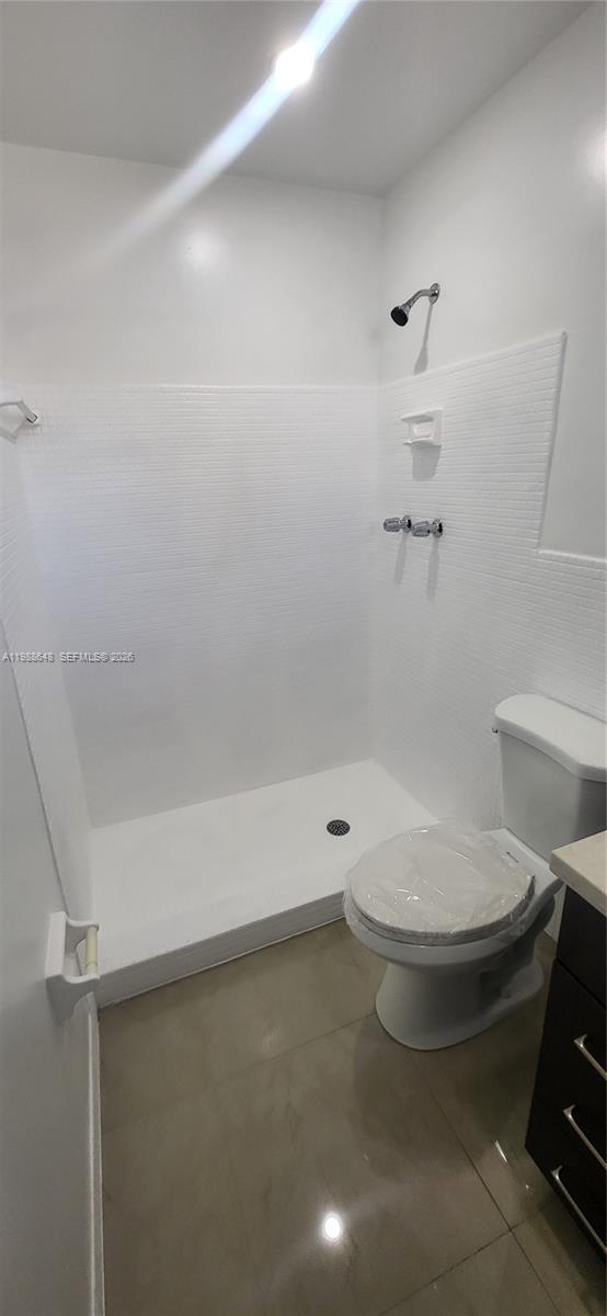 GULFSTREAM ESTATES NO 3 - Residential Lease